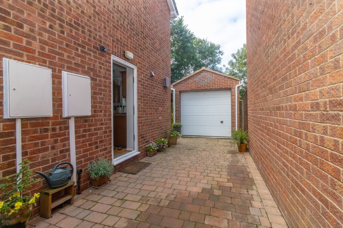 Chaffinch Close, Leicester