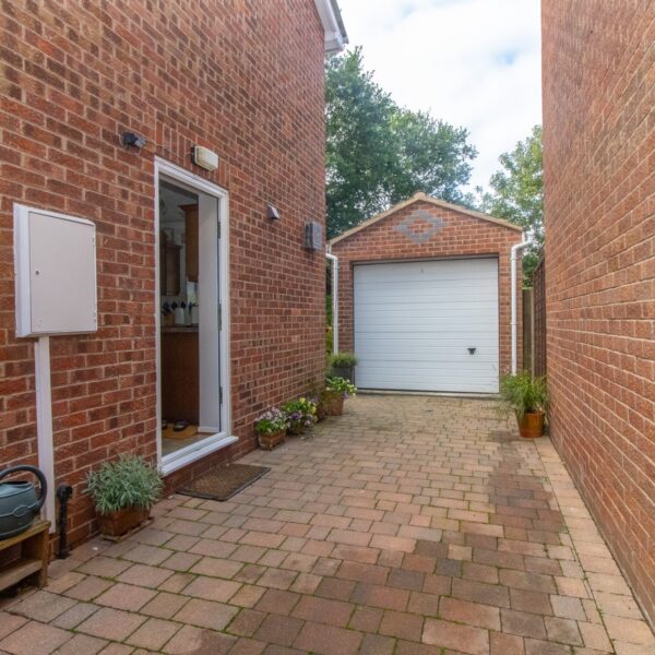 Chaffinch Close, Leicester