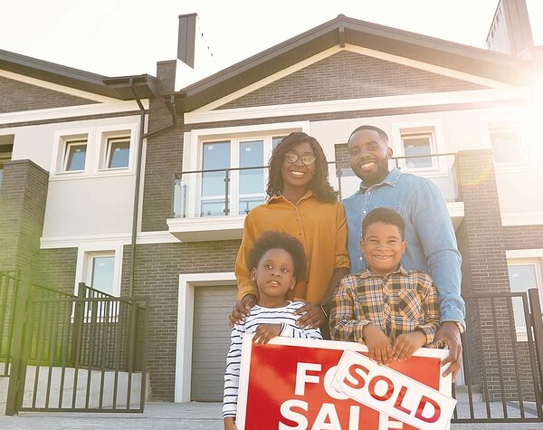 The Pros Of Moving Home During The Summer As A Family