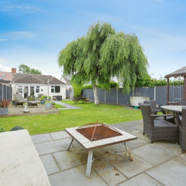 Tentercroft Avenue, Syston