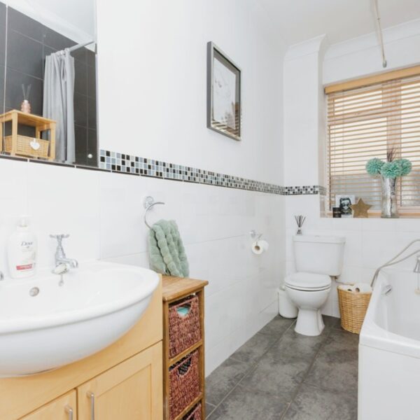 Tentercroft Avenue, Syston