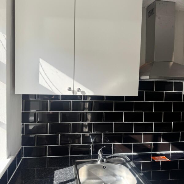 Cademan Close, Leicester, LE2
