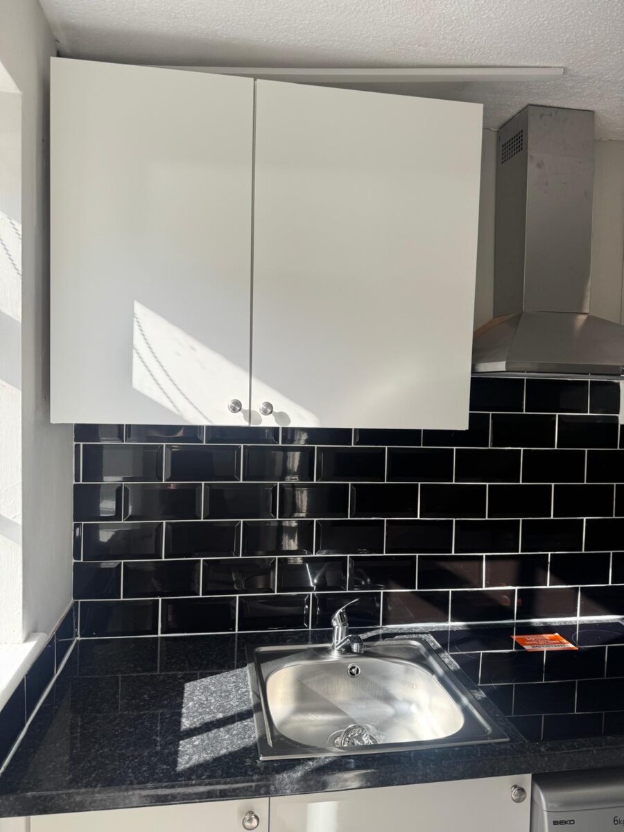 Cademan Close, Leicester, LE2