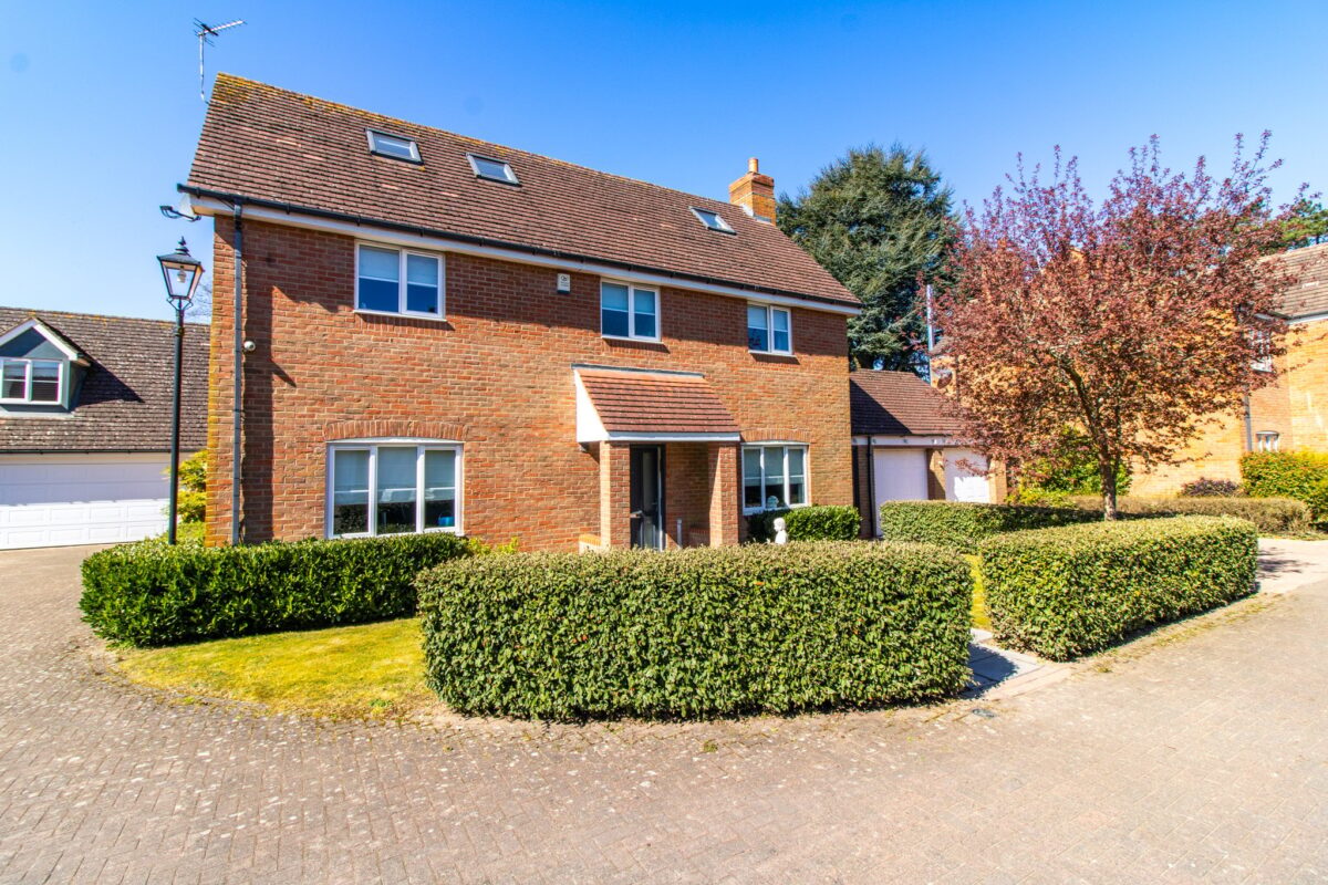 The Pines, Leicester