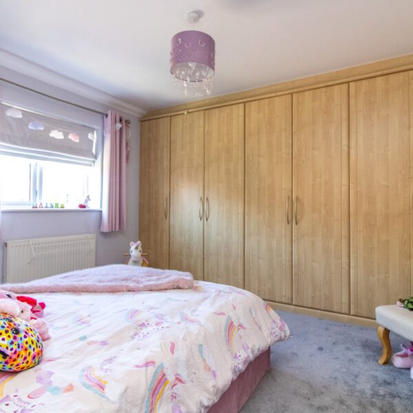 The Pines, Leicester