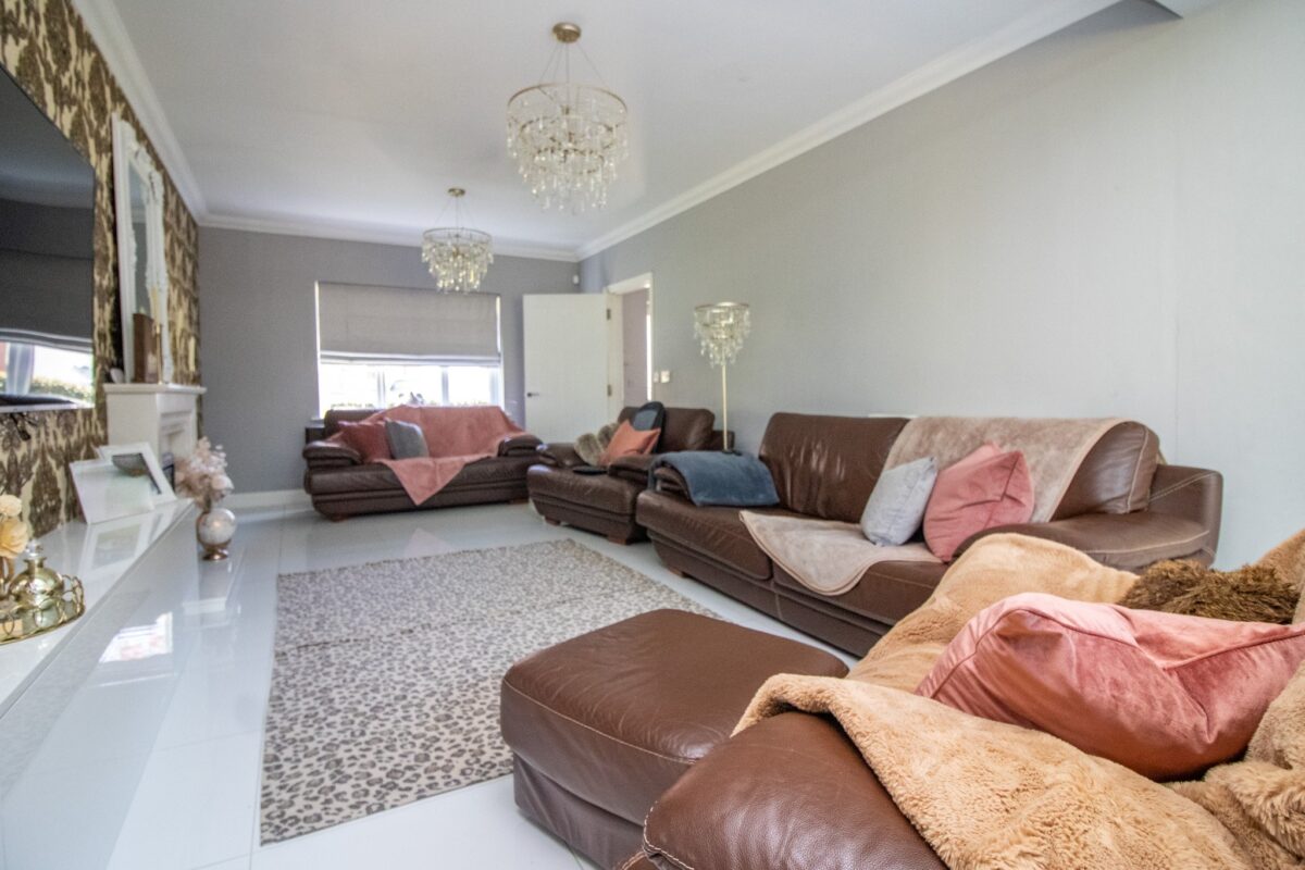 The Pines, Leicester