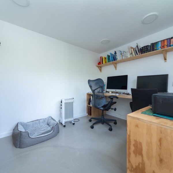 Tetbury Drive, Loughborough