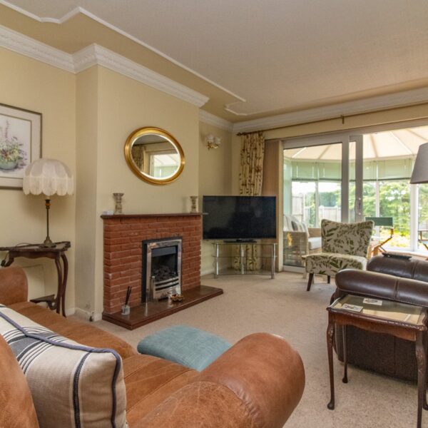 Wellesbourne Drive, Leicester