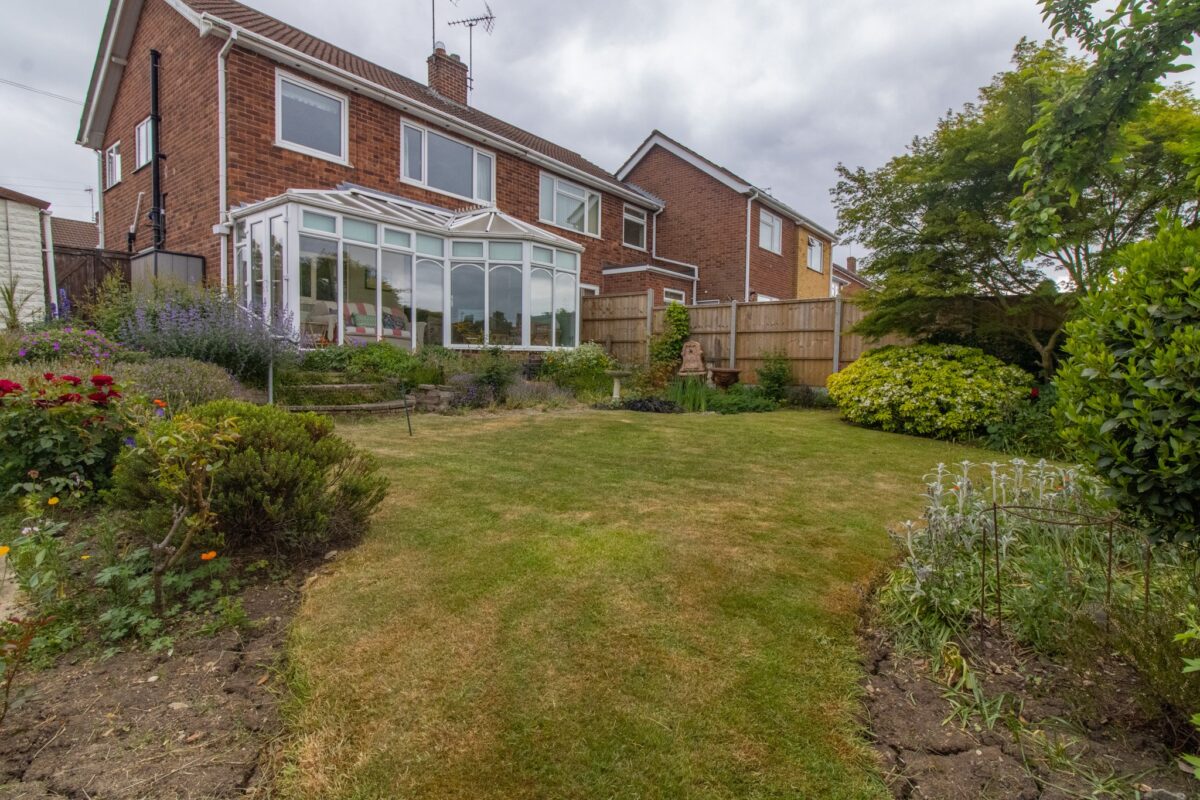 Wellesbourne Drive, Leicester