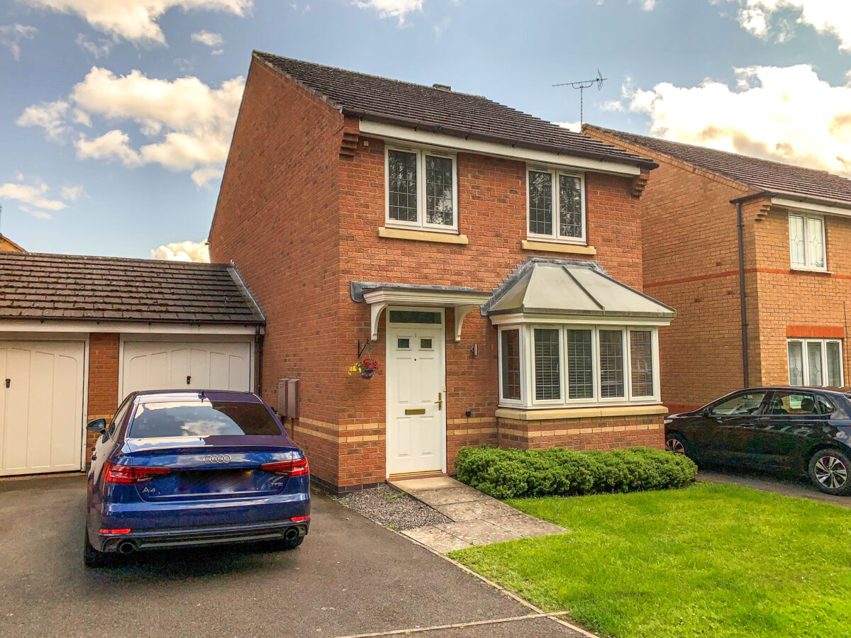 Thorntree Close