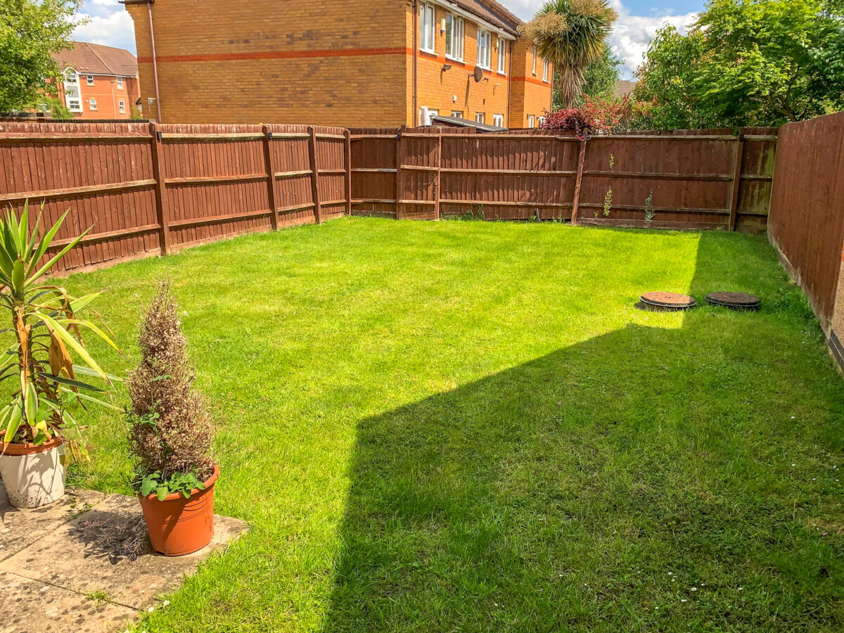 Thorntree Close