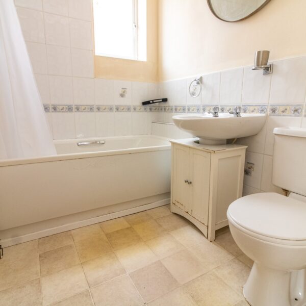 Tristram Close, Leicester