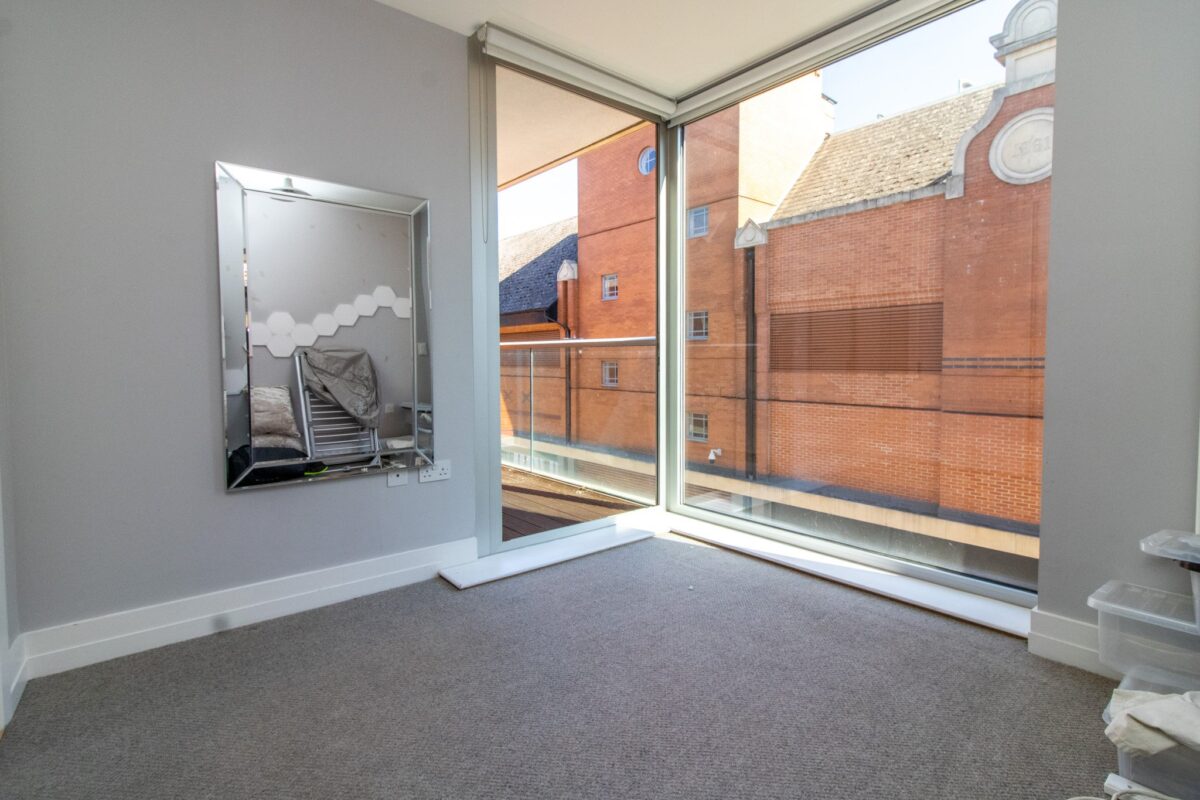 Shires Lane, Leicester