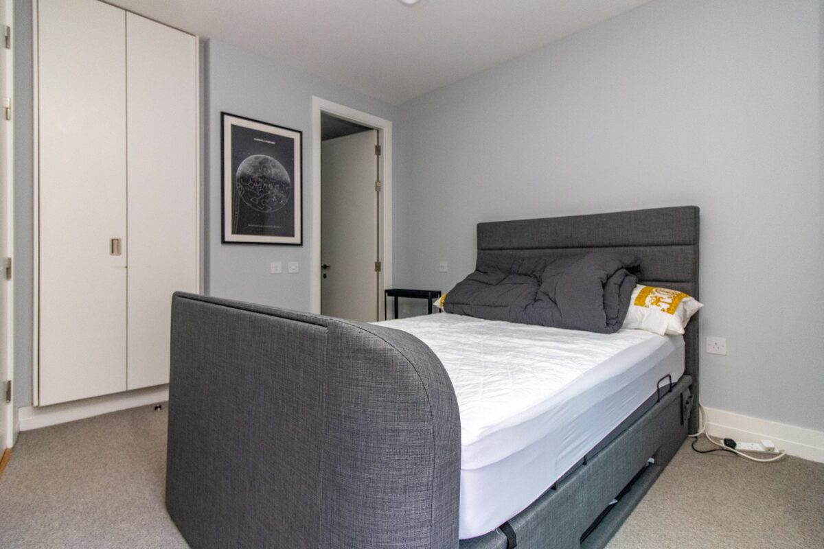 Shires Lane, Leicester