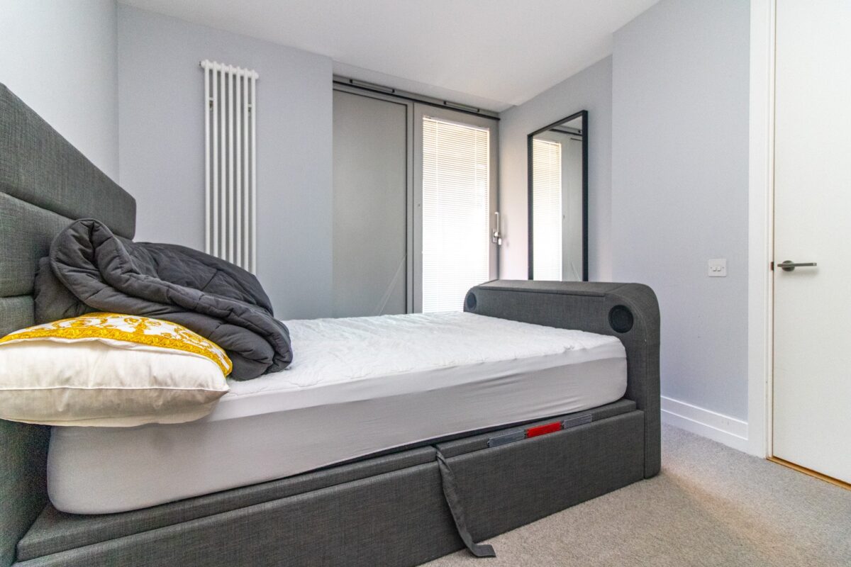 Shires Lane, Leicester