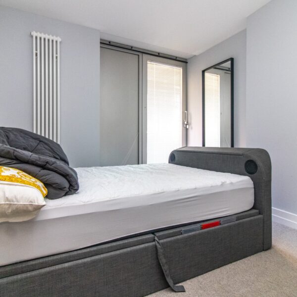 Shires Lane, Leicester