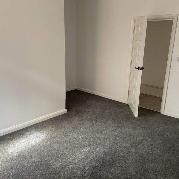 Flat 2, 68 Church Gate