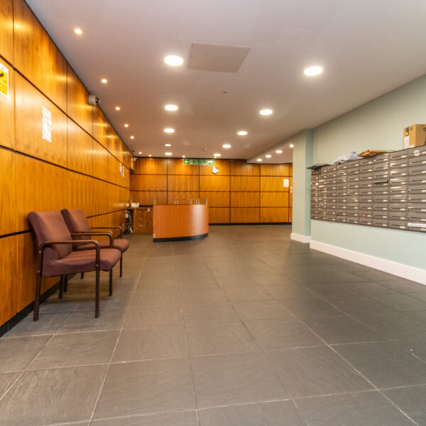 Metropolitan Apartments, Lee Circle, City Centre