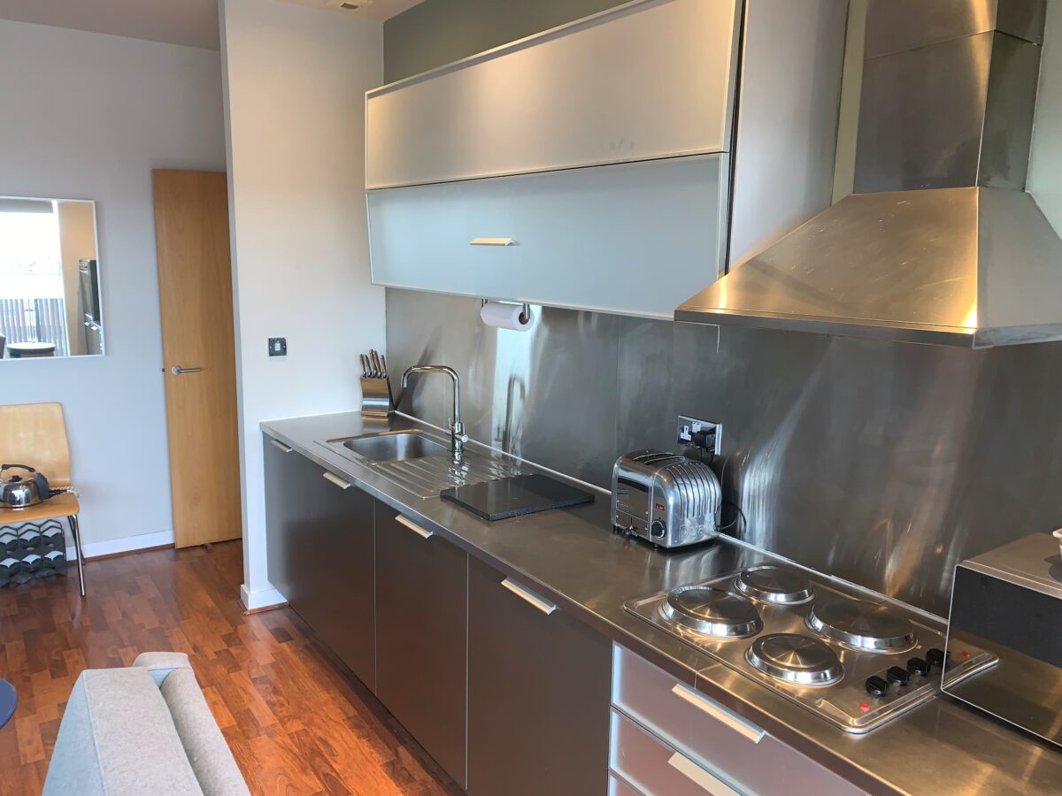 Metropolitan Apartments, Lee Circle, City Centre