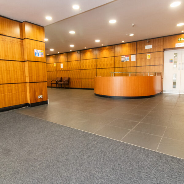 Metropolitan Apartments, Lee Circle, City Centre