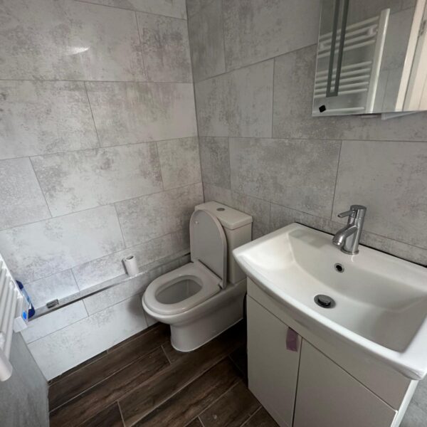 Sweetbriar Road, Leicester