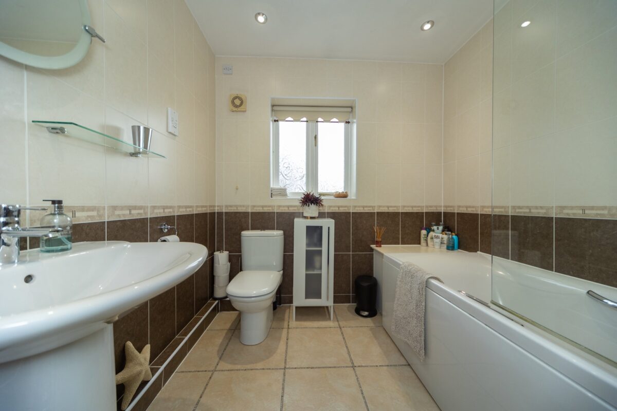 Nursery End, Loughborough