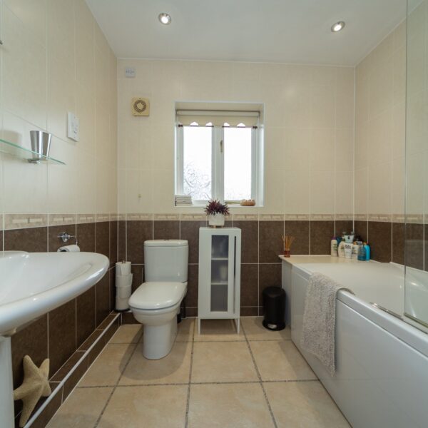 Nursery End, Loughborough