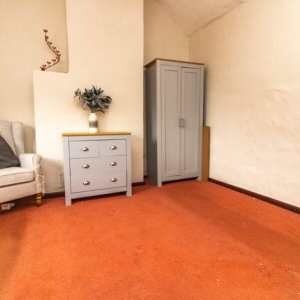 Main Street, Leicester