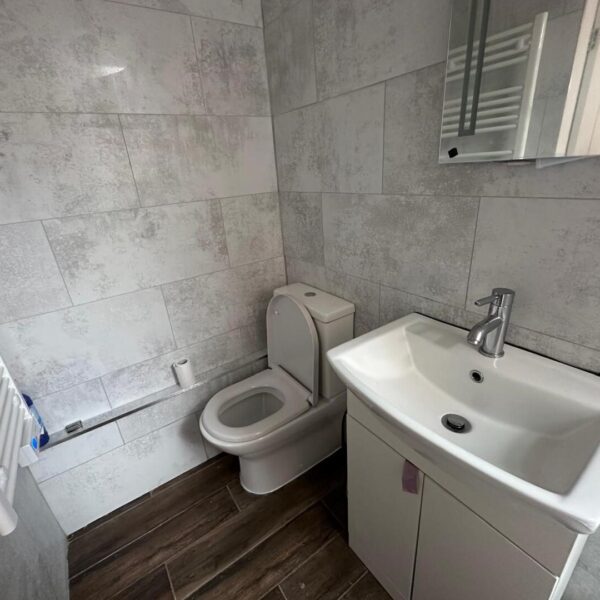 Sweetbriar Road, Leicester