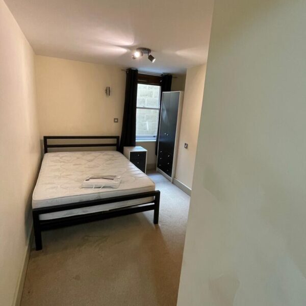 34 De Montfort Street