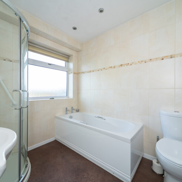 Farndale Drive, Loughborough, LE11