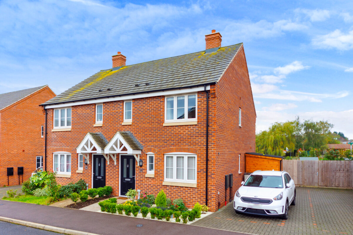Ashmount Close, Loughborough, LE11
