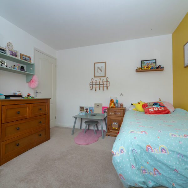 De Verdun Avenue, Belton, LE12