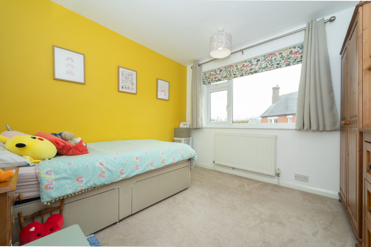 De Verdun Avenue, Belton, LE12