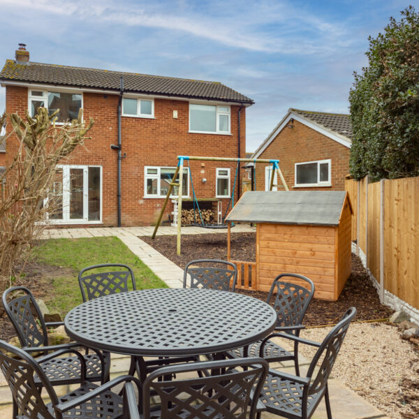 De Verdun Avenue, Belton, LE12