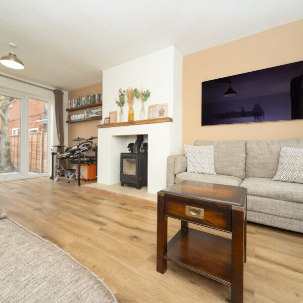 De Verdun Avenue, Belton, LE12