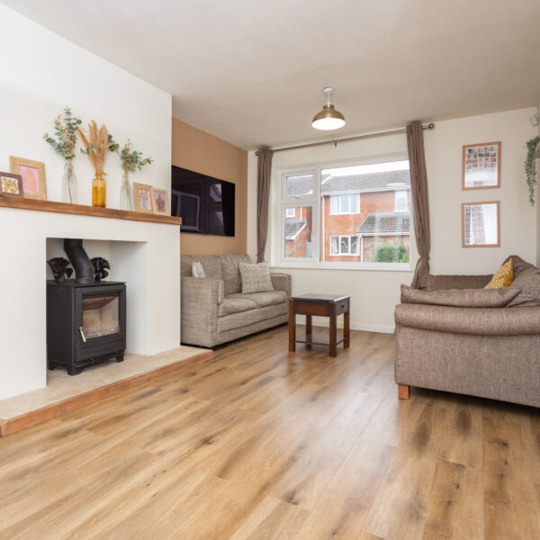 De Verdun Avenue, Belton, LE12