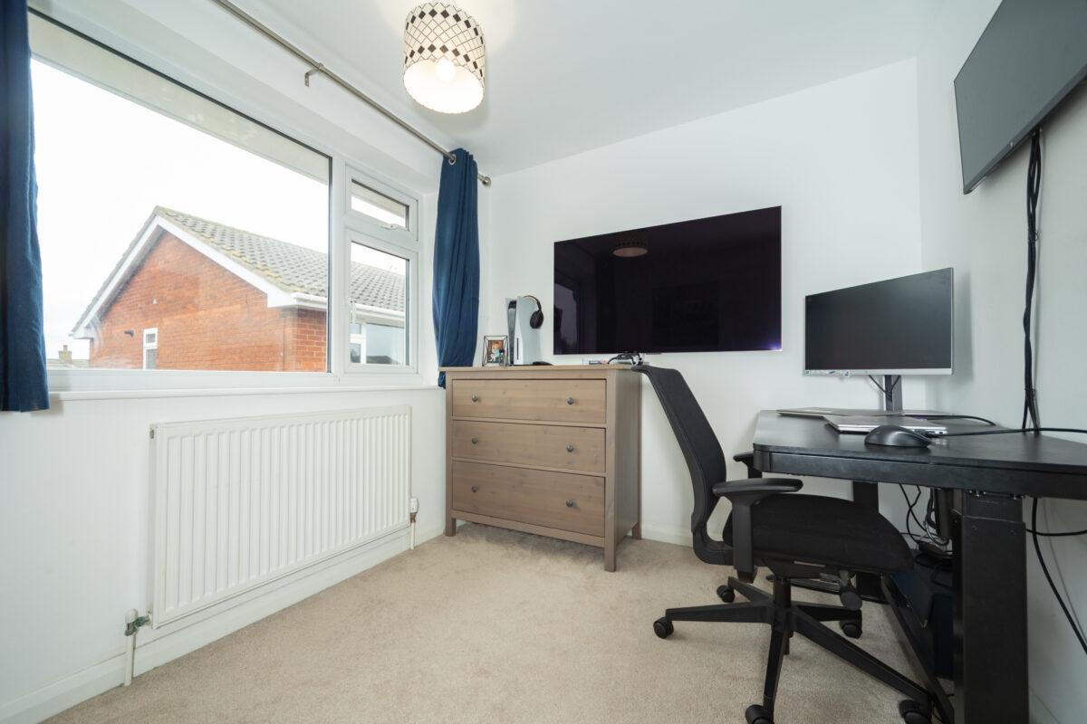 De Verdun Avenue, Belton, LE12