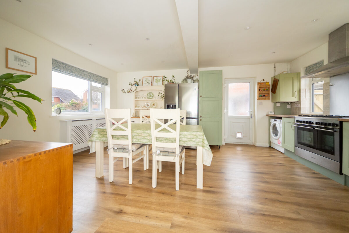 De Verdun Avenue, Belton, LE12