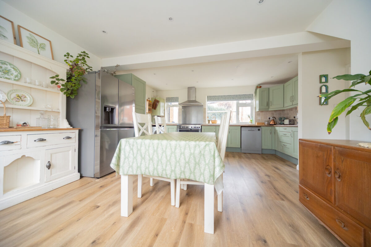 De Verdun Avenue, Belton, LE12