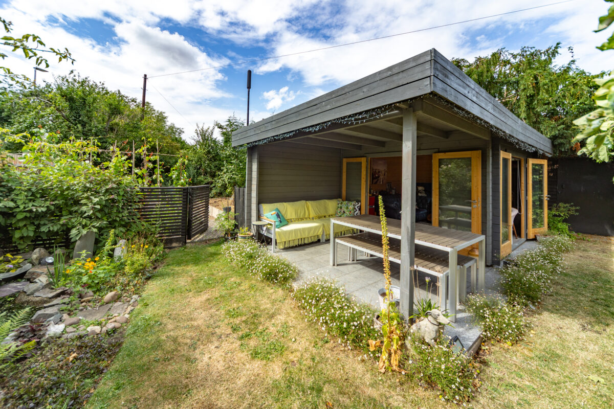 Valley Road, Loughborough, LE11