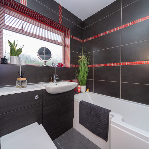 Valley Road, Loughborough, LE11