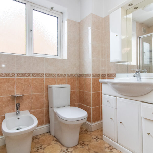 Barnstaple Road, Leicester, LE5