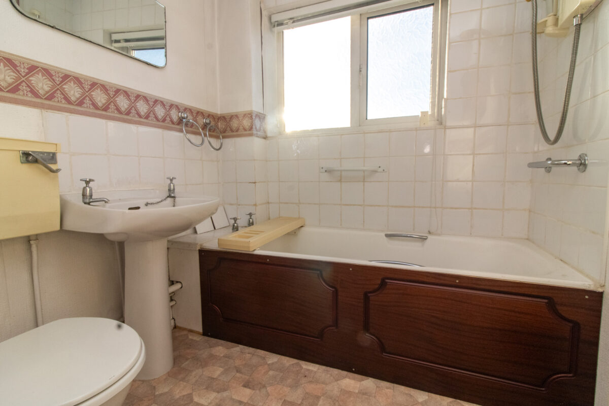 Twycross Road, Burbage, LE10