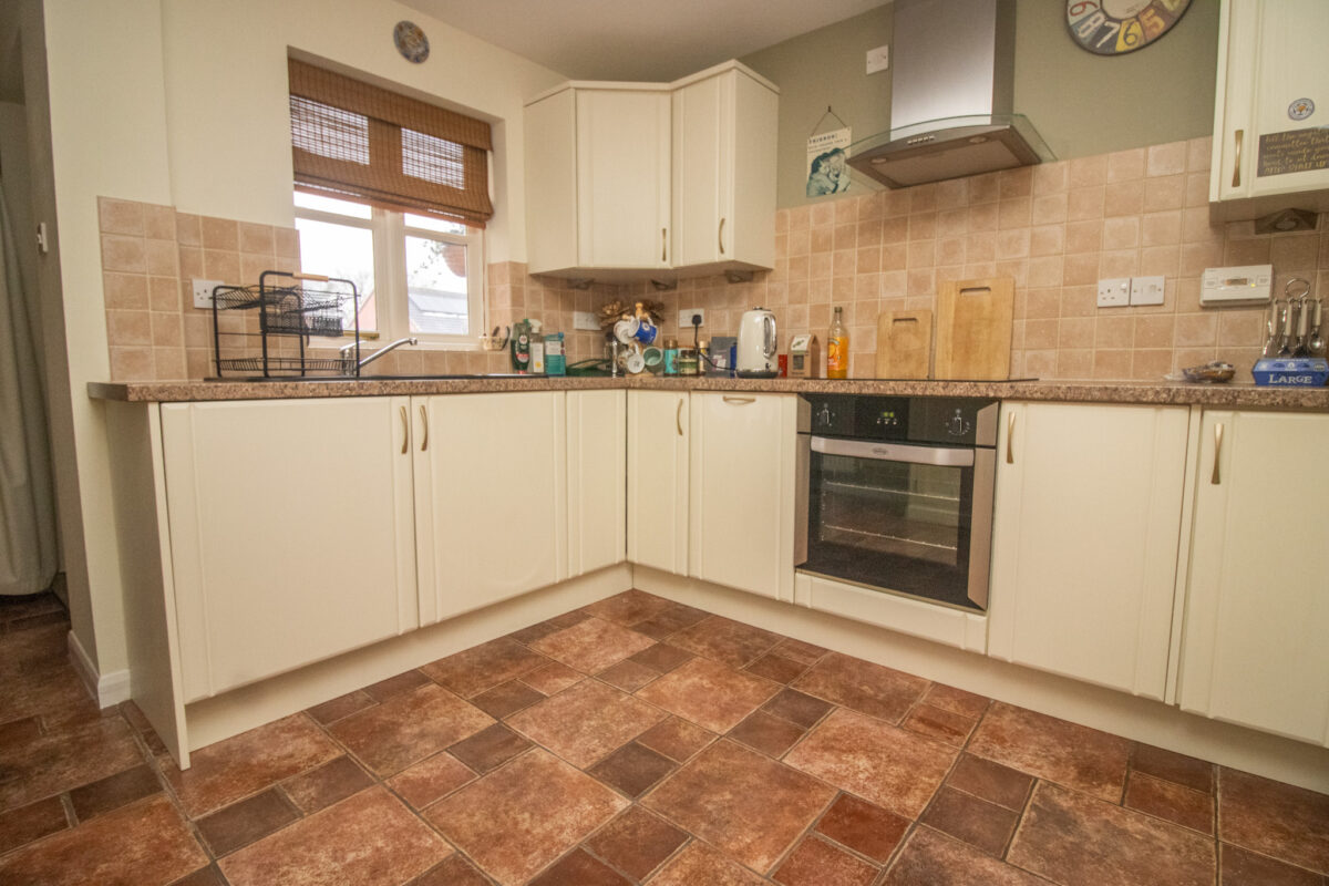 Devonia Road, Oadby, LE2