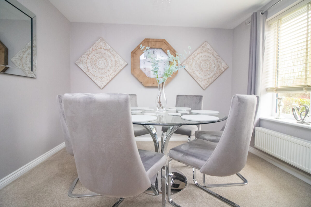 Exeter Close, Syston, LE7