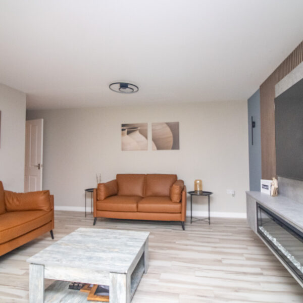 Exeter Close, Syston, LE7