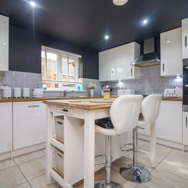 Exeter Close, Syston, LE7