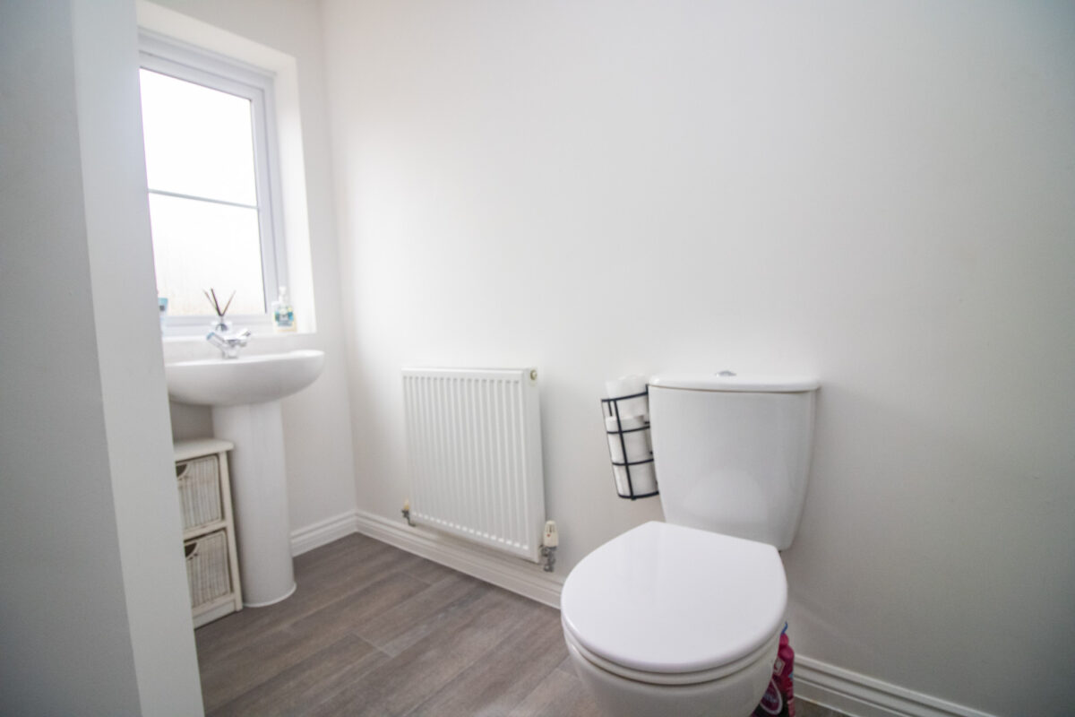 Exeter Close, Syston, LE7