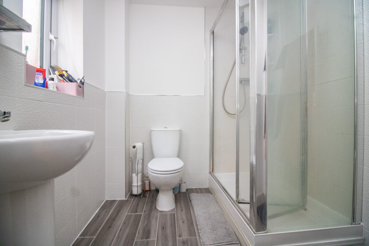 Exeter Close, Syston, LE7